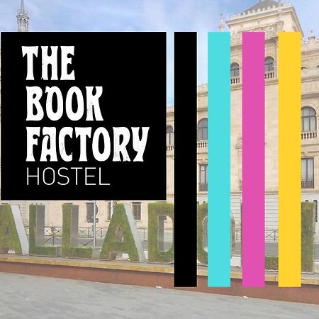The Book Factory Hostel Valladolid Exteriör bild