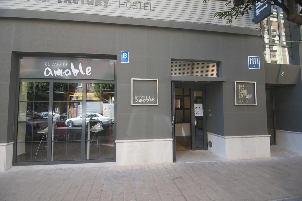 The Book Factory Hostel Valladolid Exteriör bild