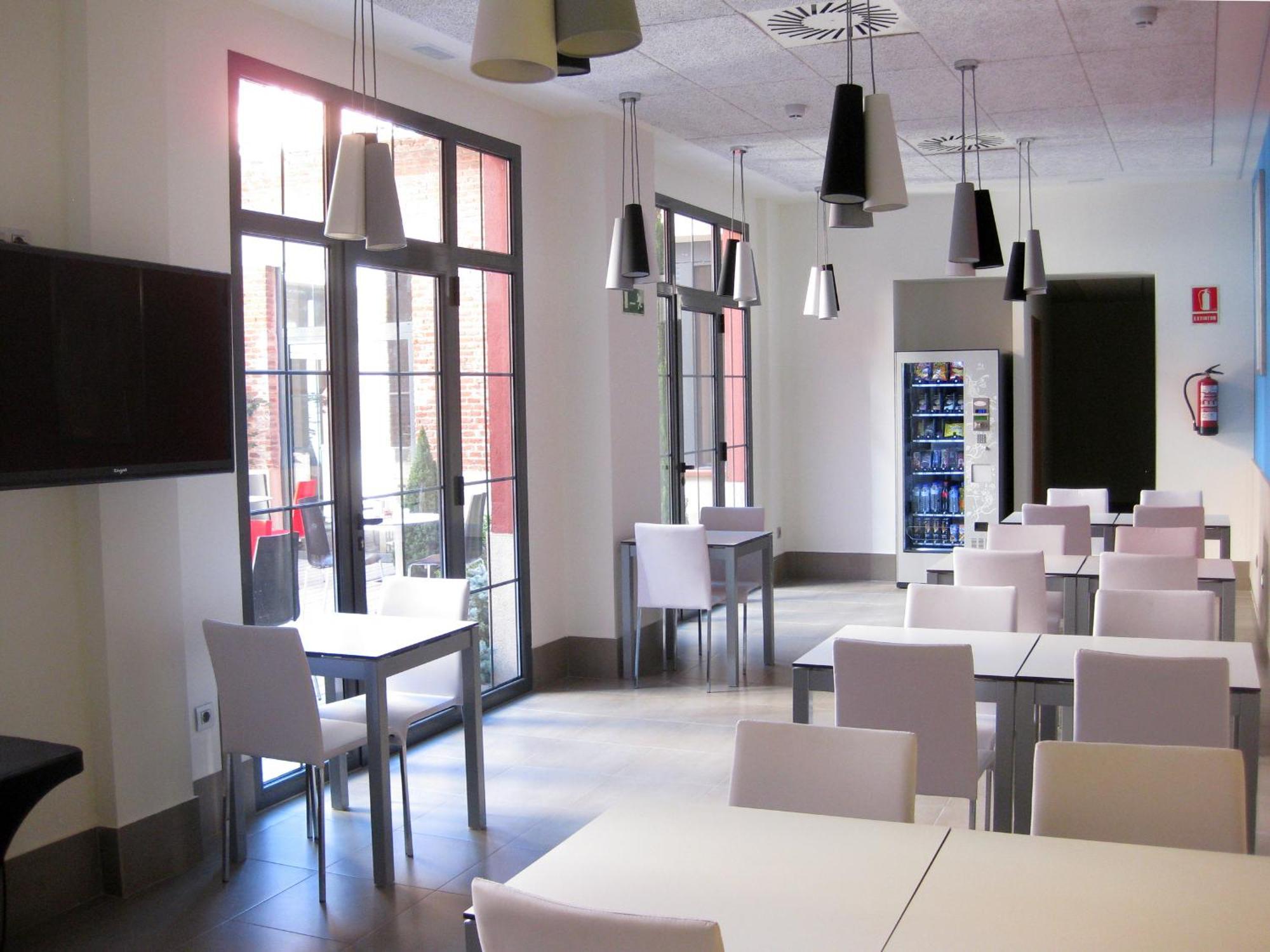 The Book Factory Hostel Valladolid Exteriör bild