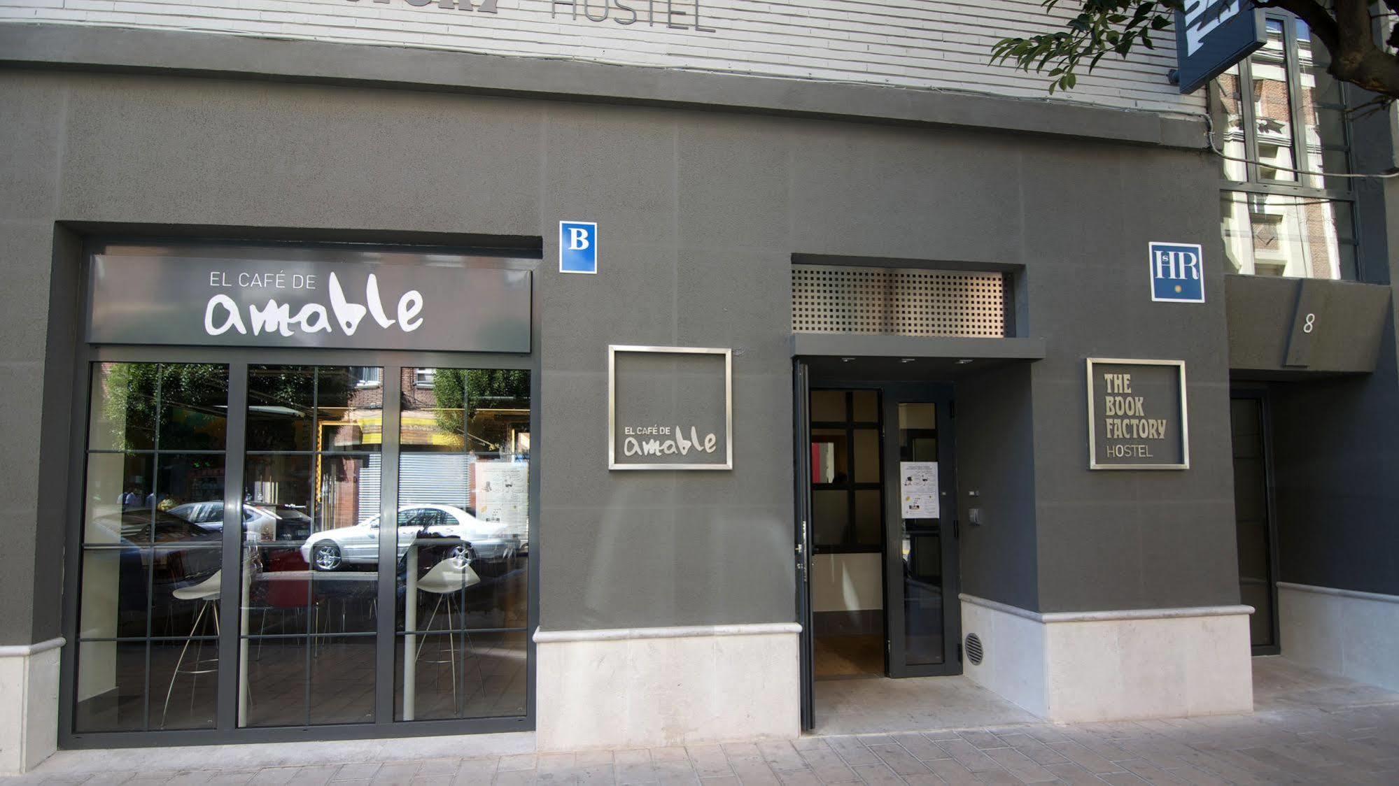 The Book Factory Hostel Valladolid Exteriör bild